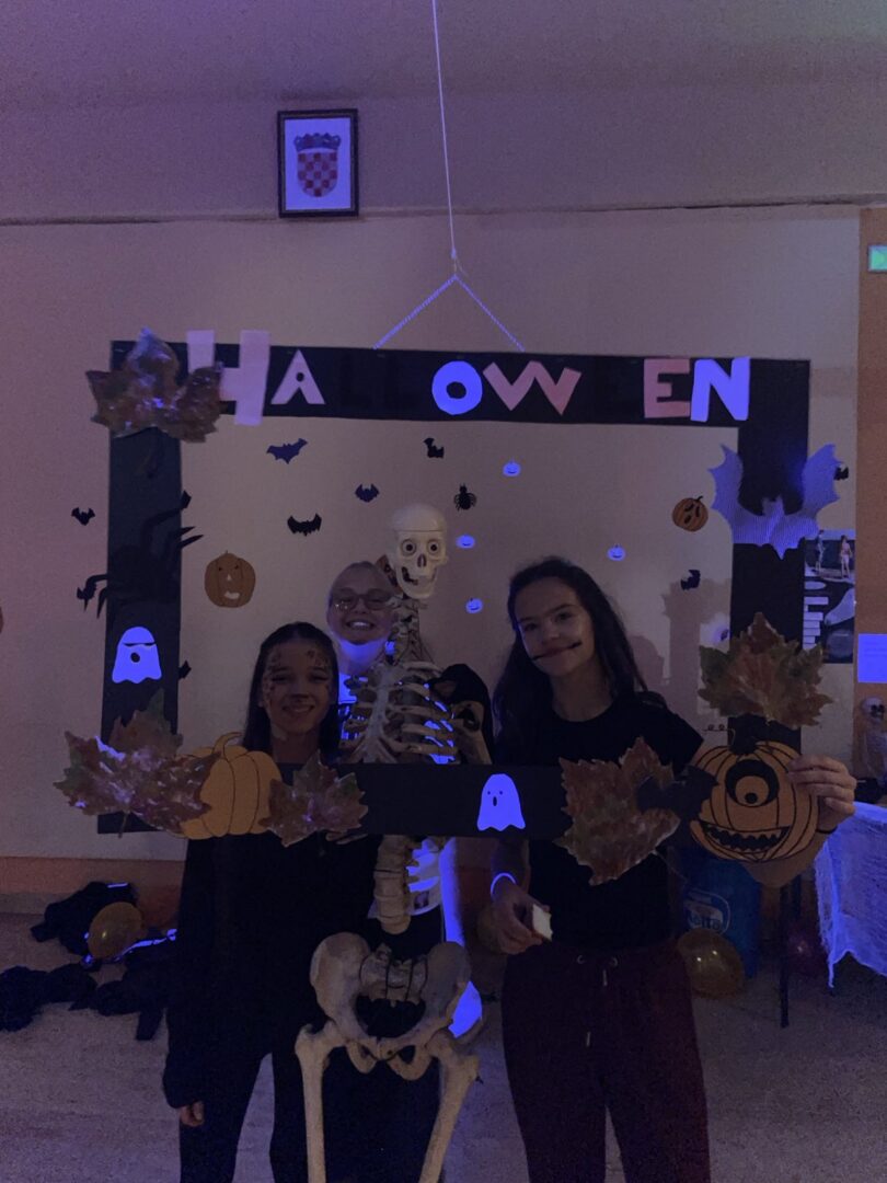 IMG-ce9d7f054ccf2d09479309dc1d366684-V